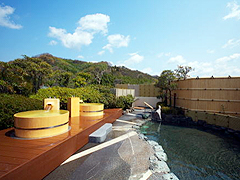 愛媛県松山市道後湯月町4-4